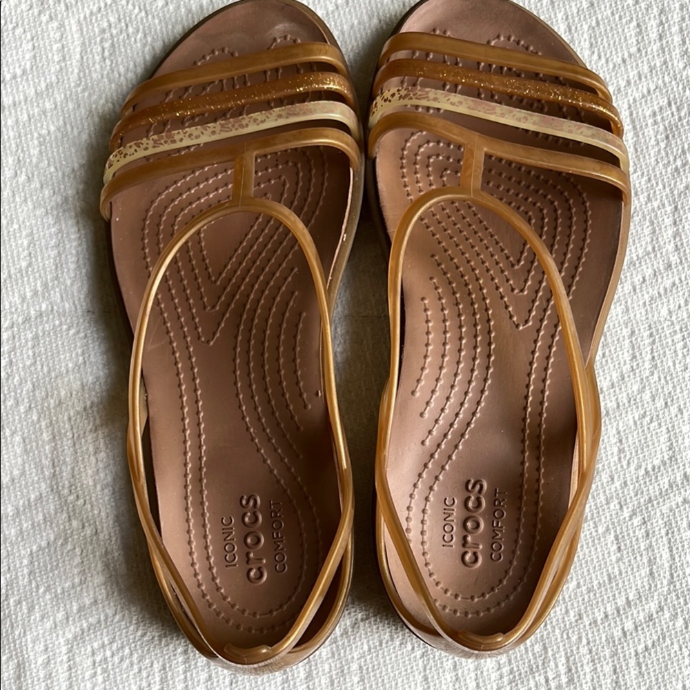Crocs size 6.